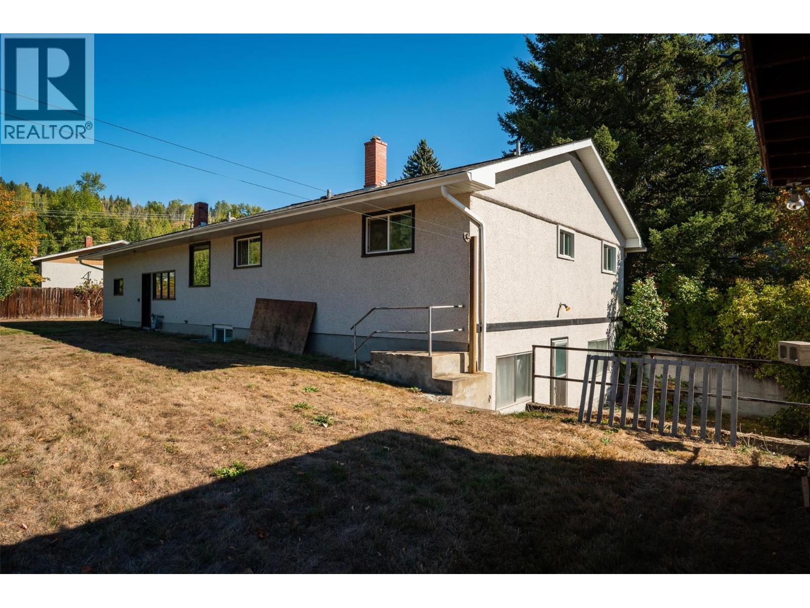832 Kootenay Road, Castlegar