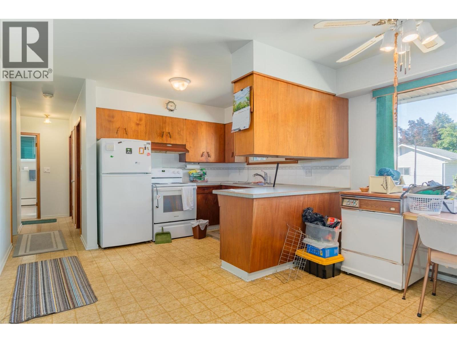 832 Kootenay Road, Castlegar