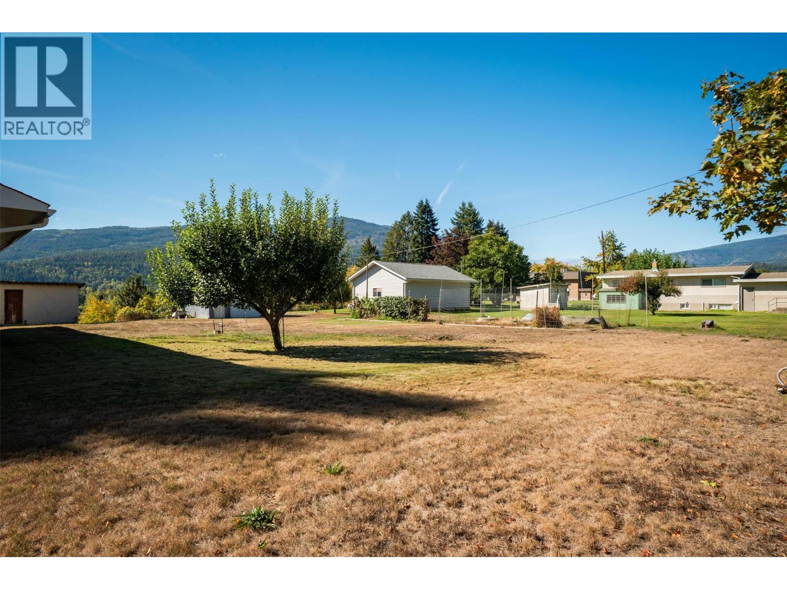 832 Kootenay Road, Castlegar
