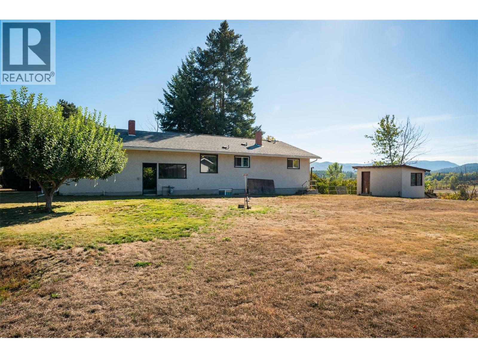 832 Kootenay Road, Castlegar