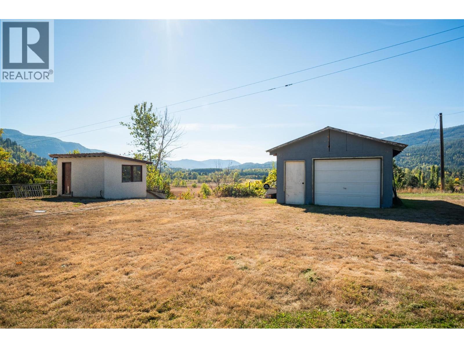832 Kootenay Road, Castlegar