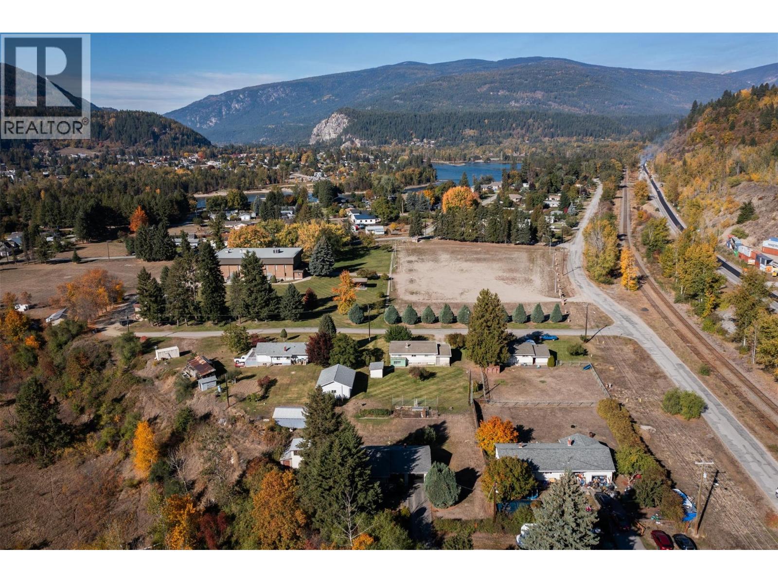 832 Kootenay Road, Castlegar