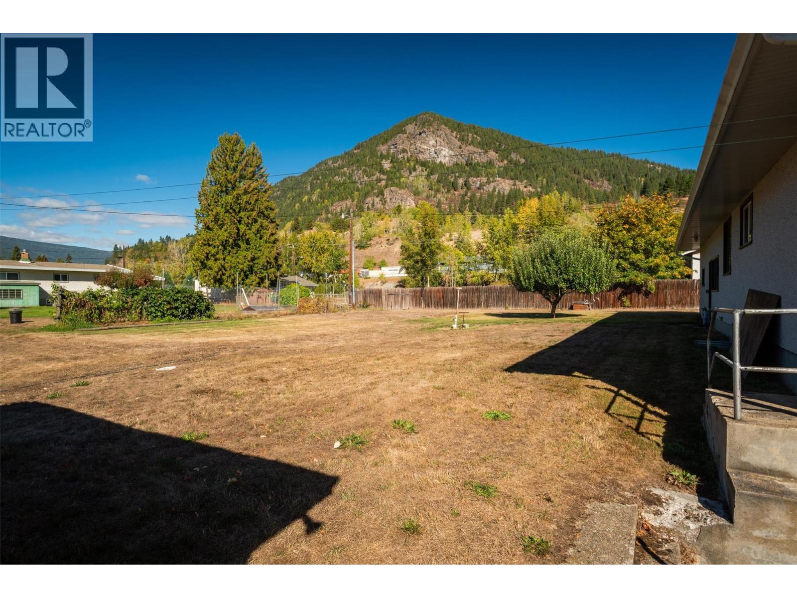 832 Kootenay Road, Castlegar