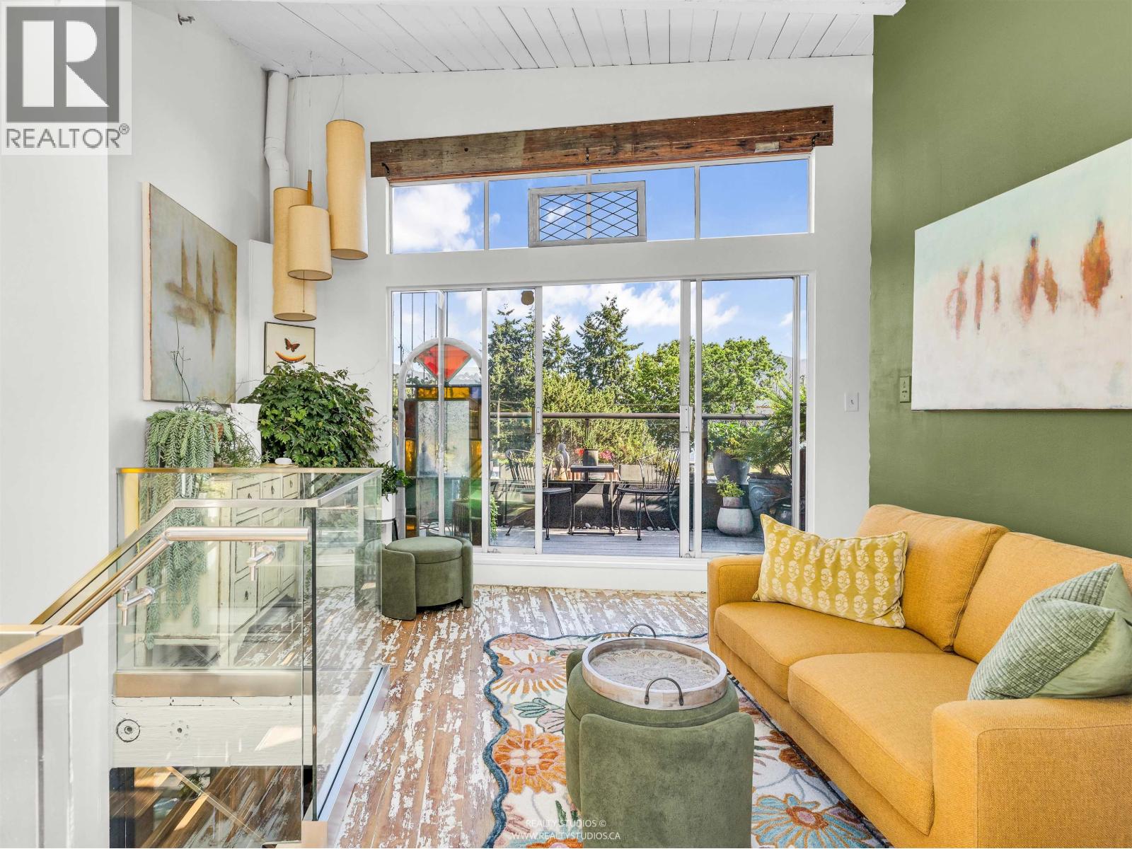 83 ALEXANDER STREET, Vancouver