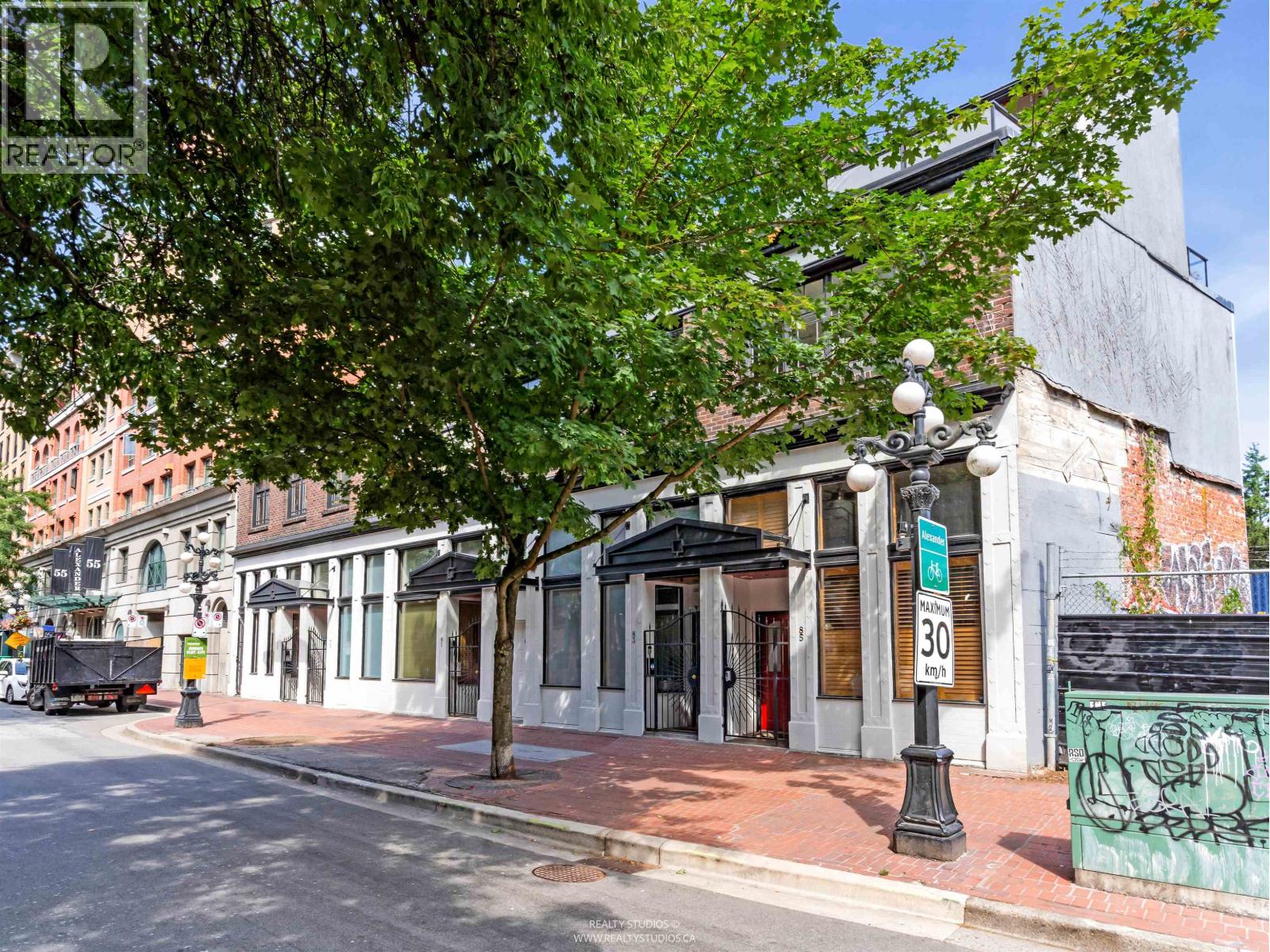 83 ALEXANDER STREET, Vancouver