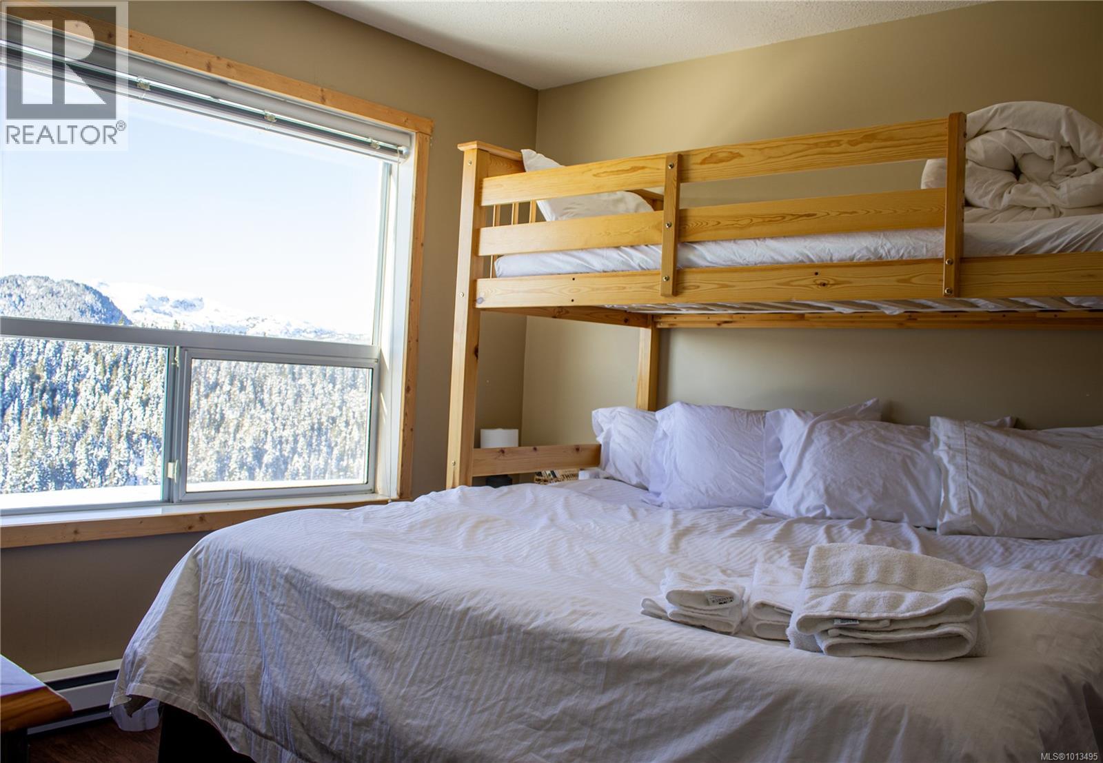 106 1105 Henry Rd, Courtenay