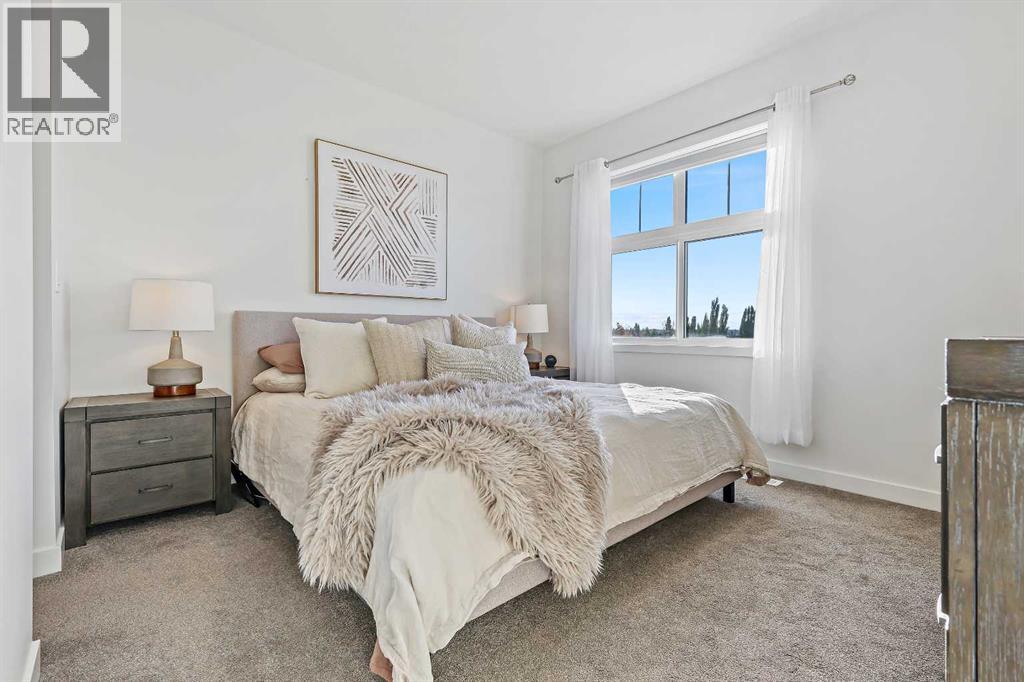 Single Family House for Sale in  Les Jardins Park SE Douglasdale/Glen Calgary 