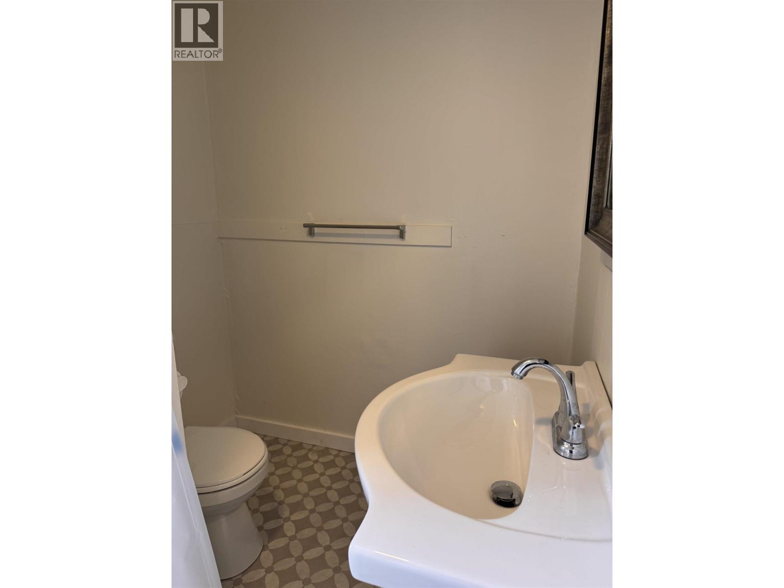 4733 TUCK Avenue, Terrace