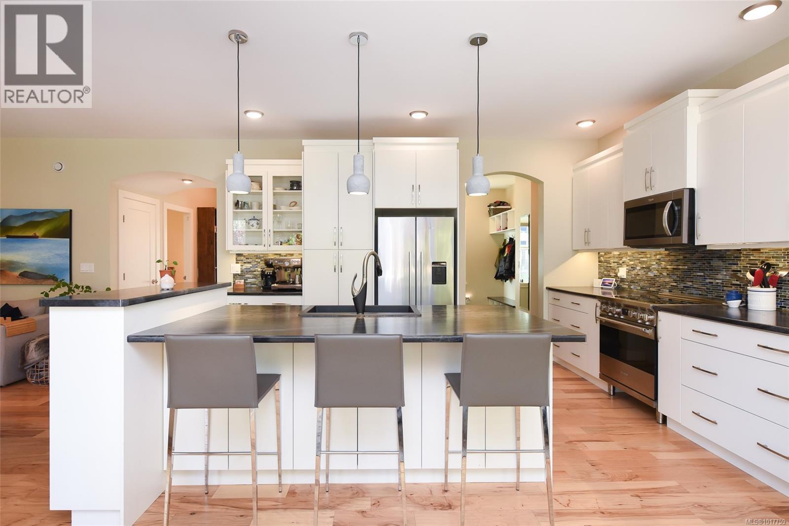 2805 Swanson St, Courtenay