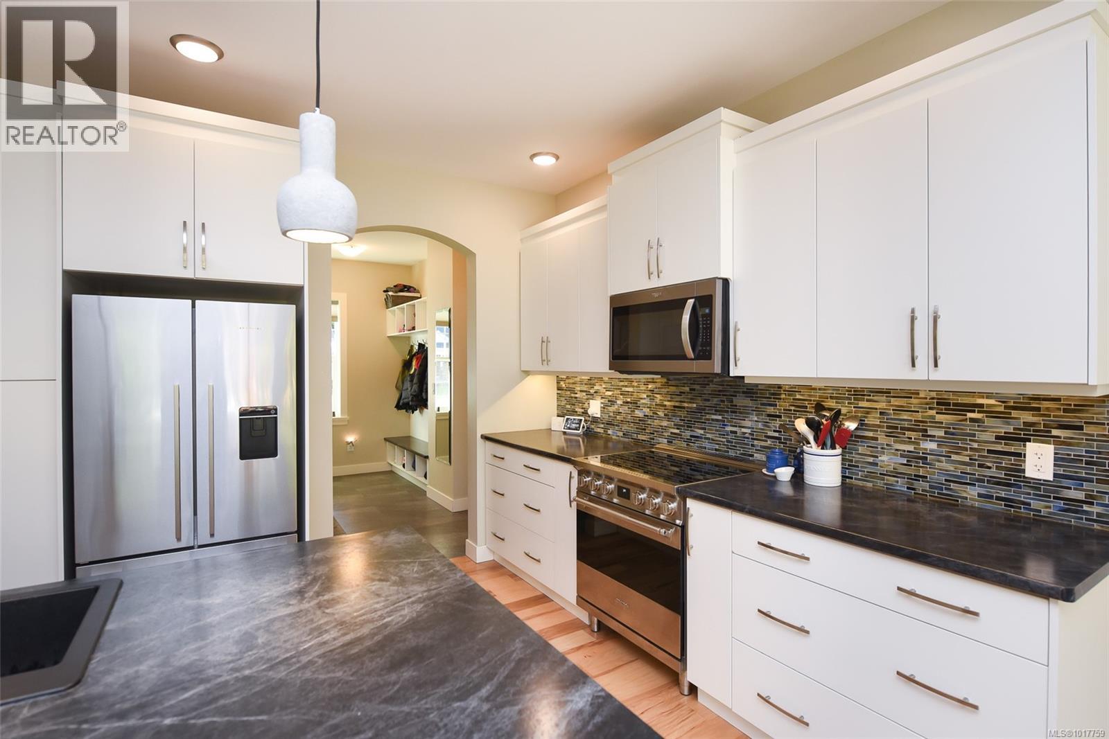 2805 Swanson St, Courtenay