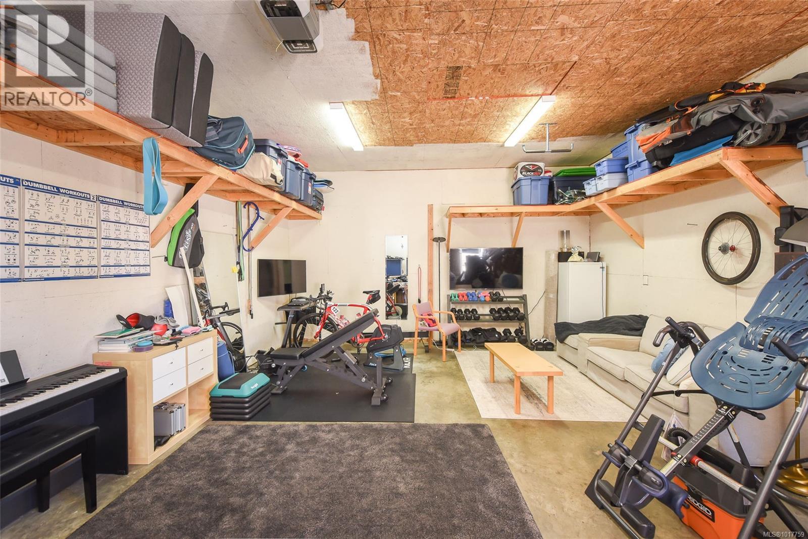 2805 Swanson St, Courtenay