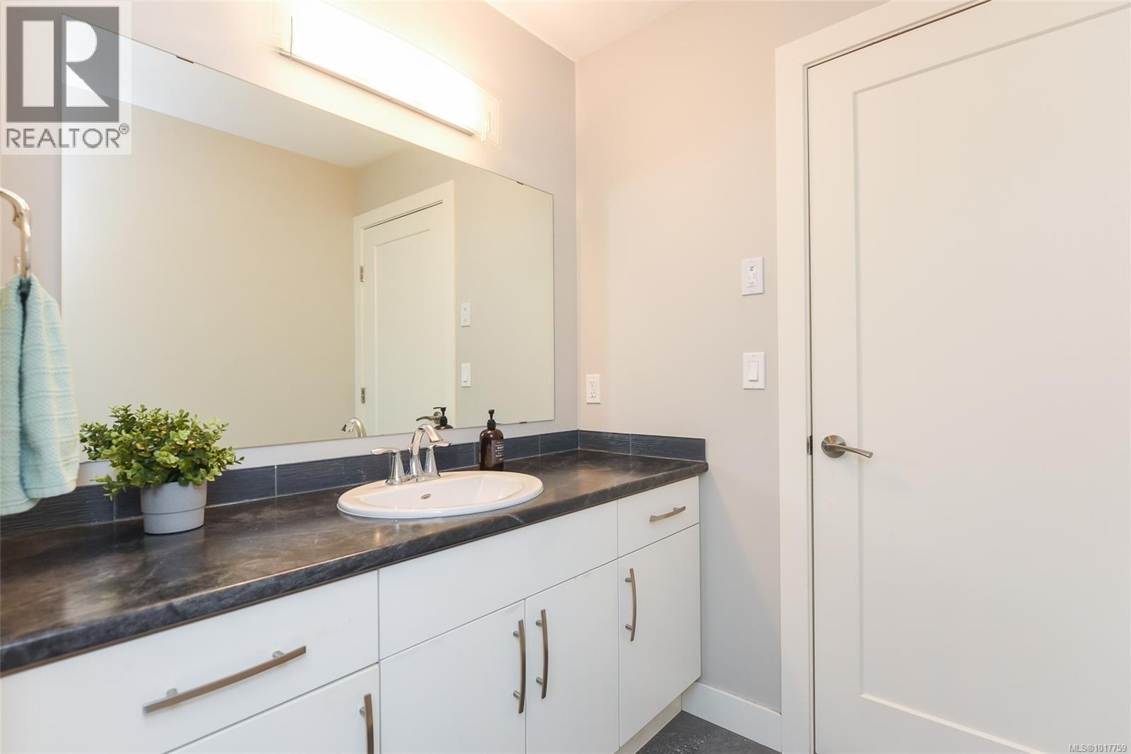 2805 Swanson St, Courtenay