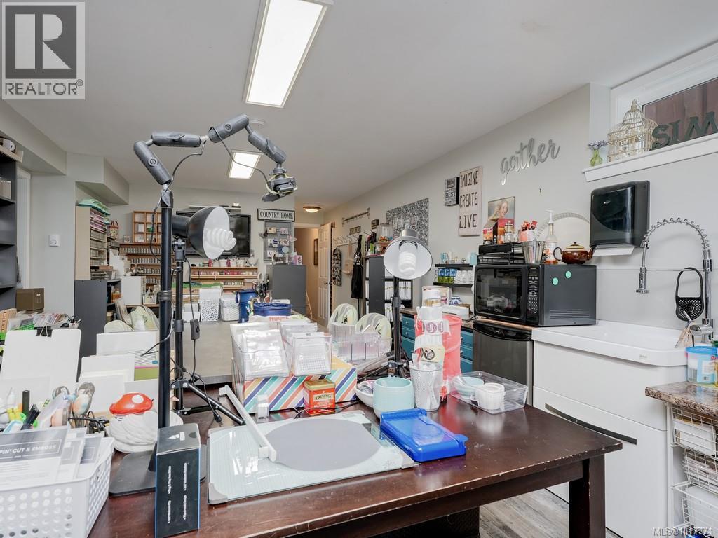 28 2740 Stautw Road, Central Saanich