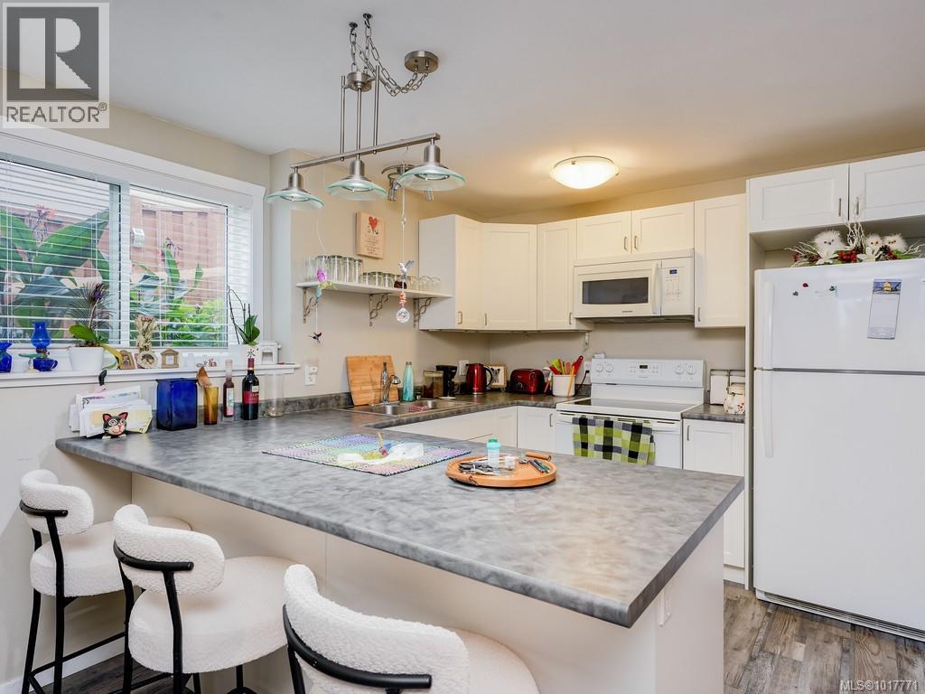 28 2740 Stautw Road, Central Saanich