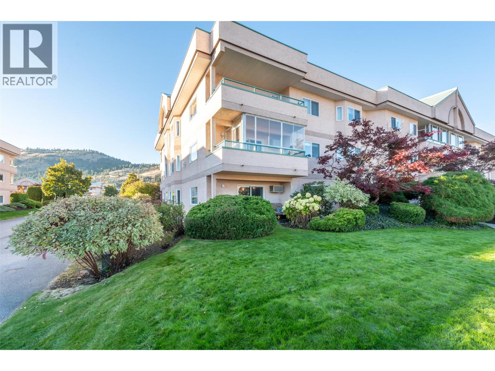 108 8907 Pineo Court, Summerland