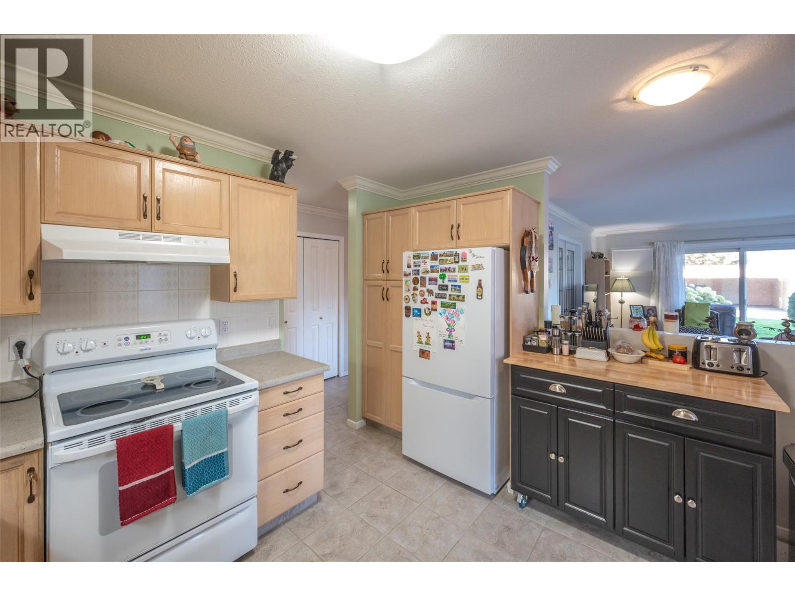 108 8907 Pineo Court, Summerland