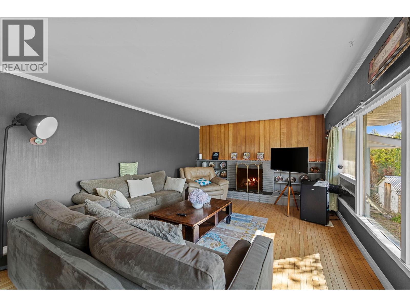 1938 PARKER Drive, Merritt