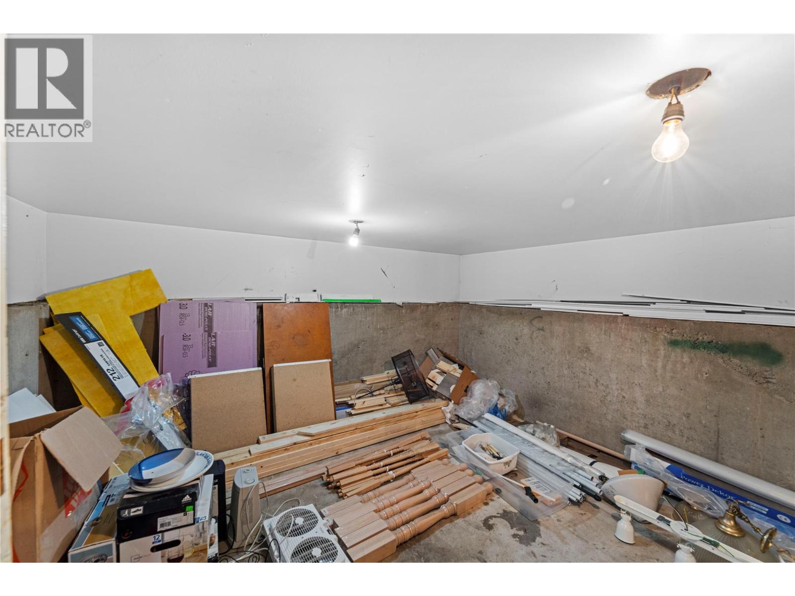 1938 PARKER Drive, Merritt