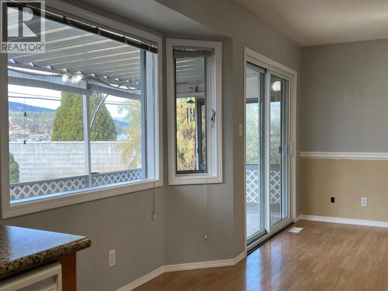  102 1st Street, Vernon