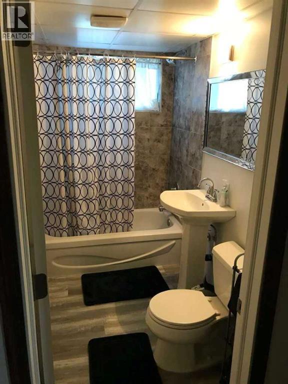 5232 38 Street Crescent, Innisfail