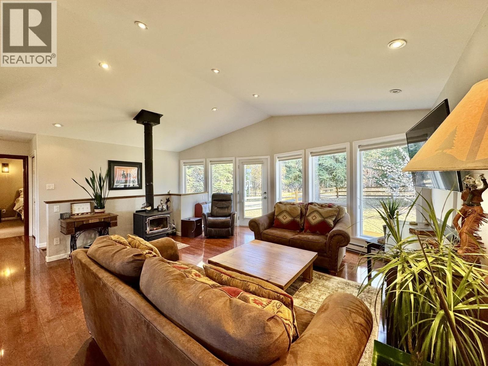 6284 MACABAR ROAD - 13