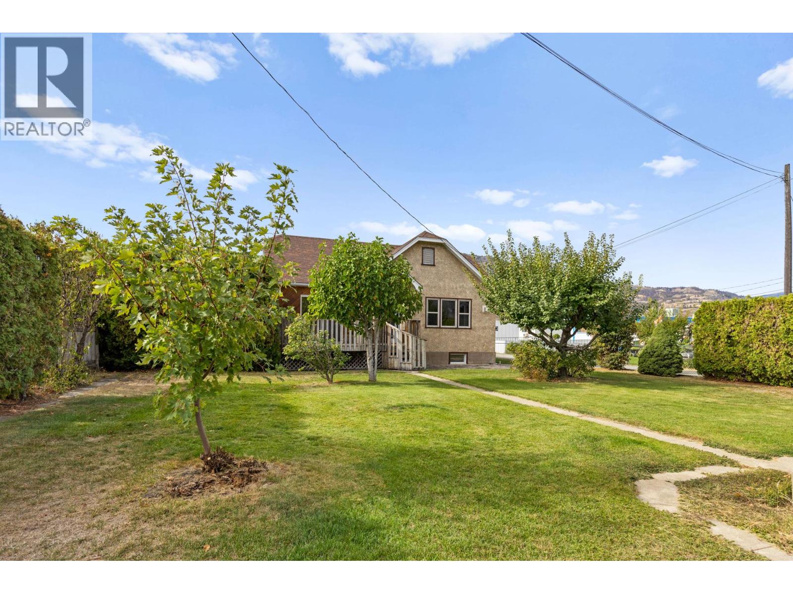  7612 97th Street, Osoyoos
