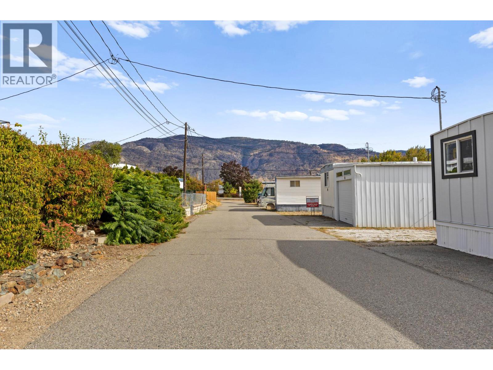  7612 97th Street, Osoyoos