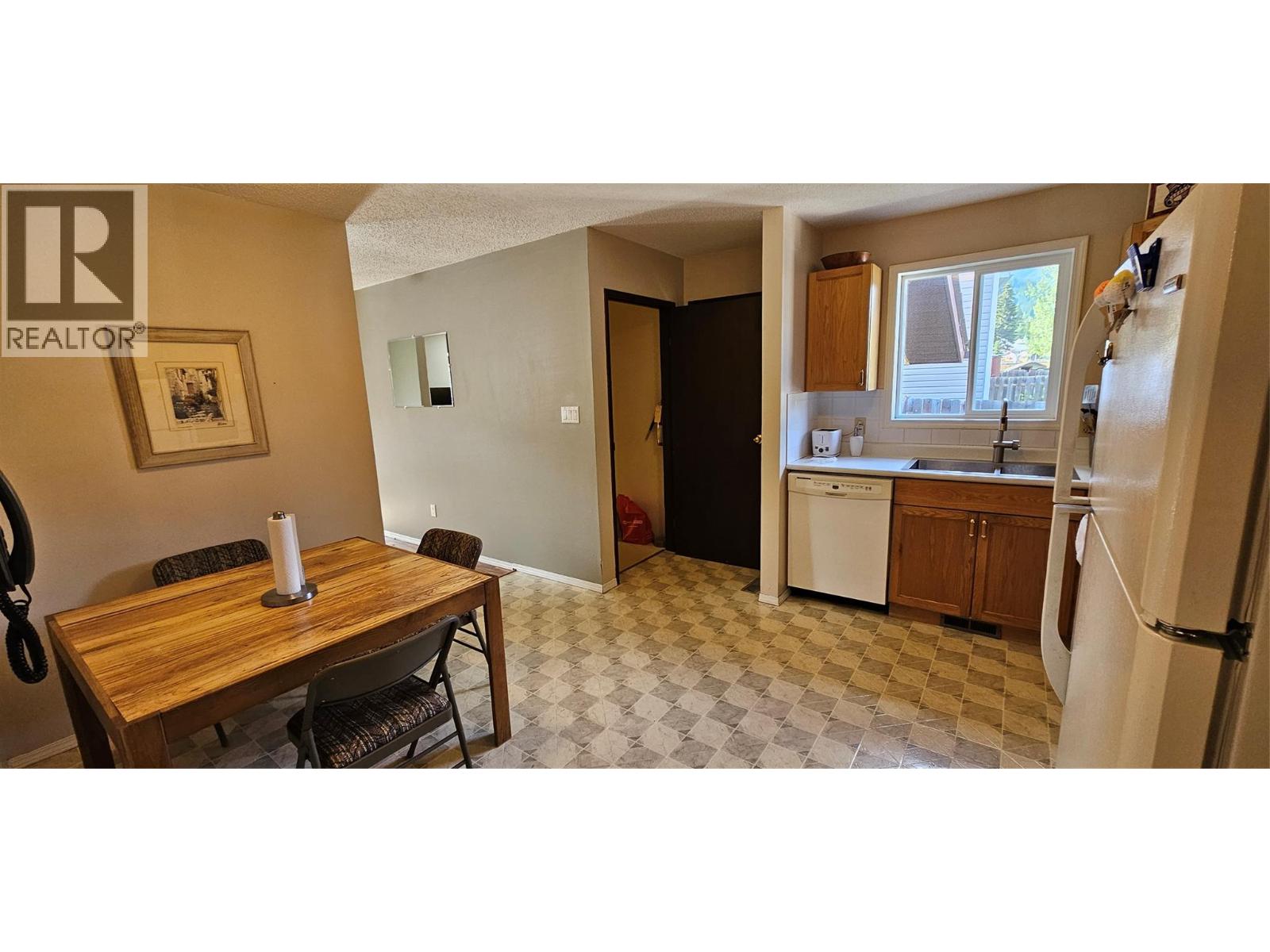 1234 Hickory Crescent, Sparwood