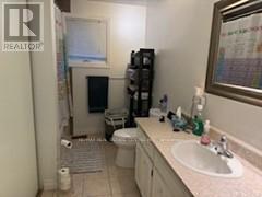 #4 235 SHAKESPEARE DRIVE - 10