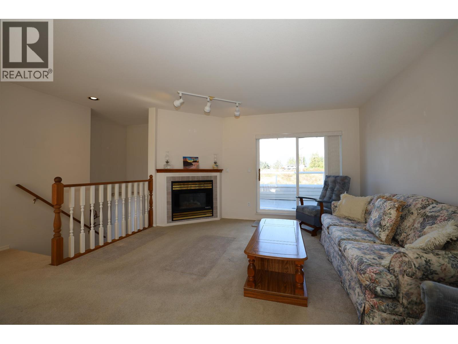 28 5610 TRAIL AVENUE, Sechelt