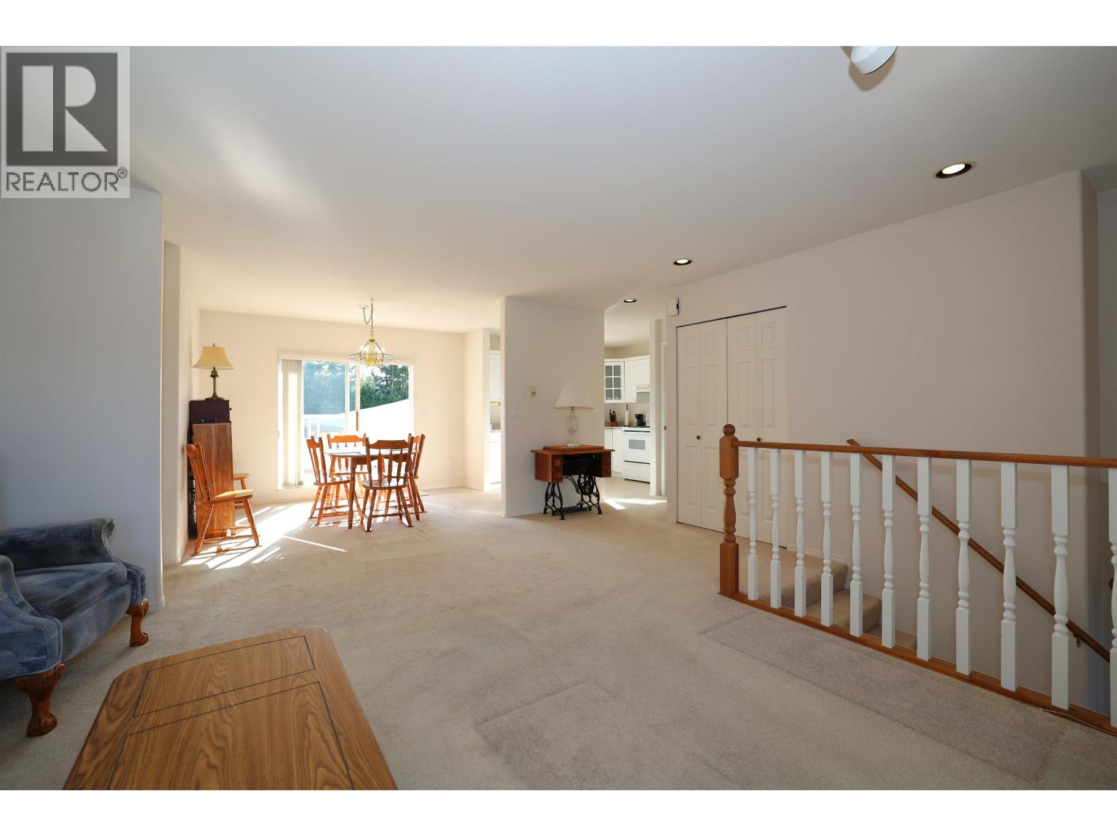 28 5610 TRAIL AVENUE, Sechelt