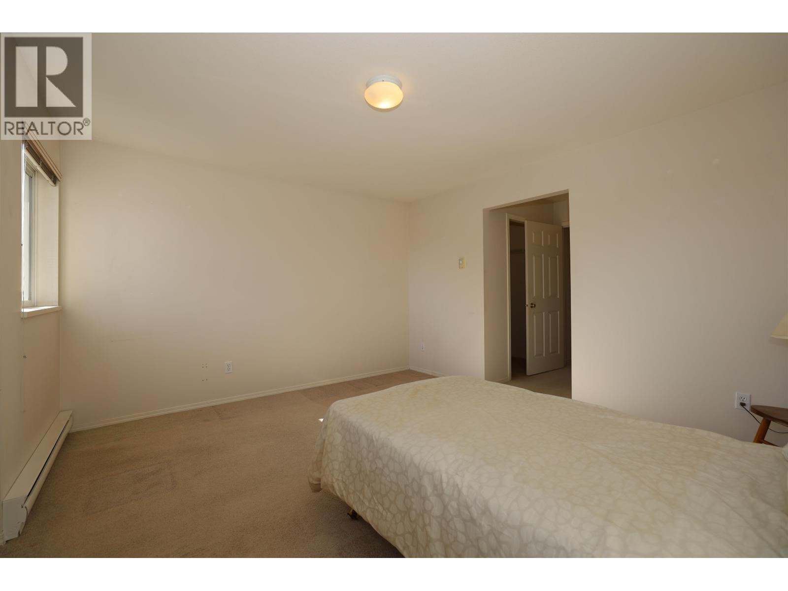 28 5610 TRAIL AVENUE, Sechelt