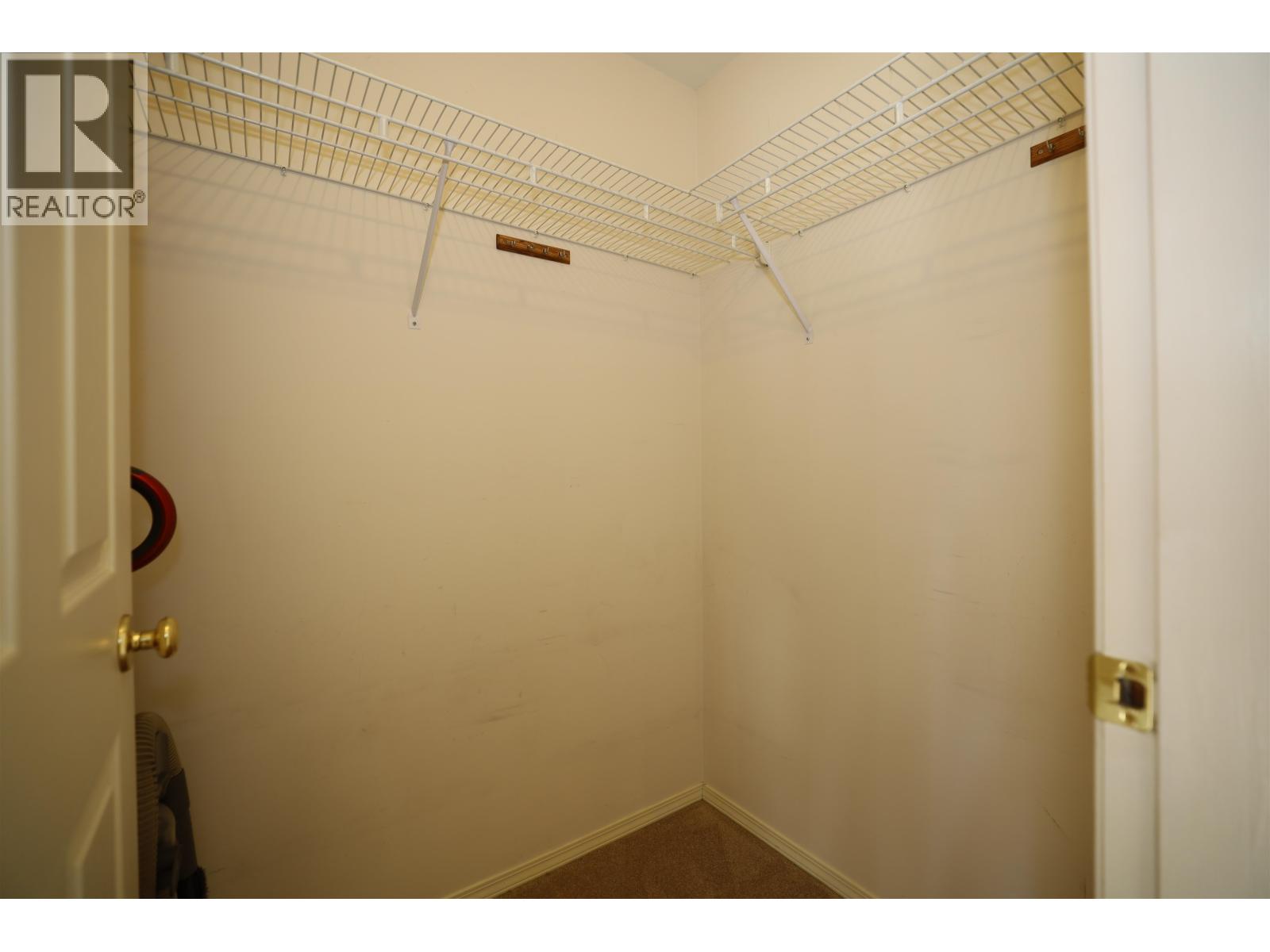 28 5610 TRAIL AVENUE, Sechelt