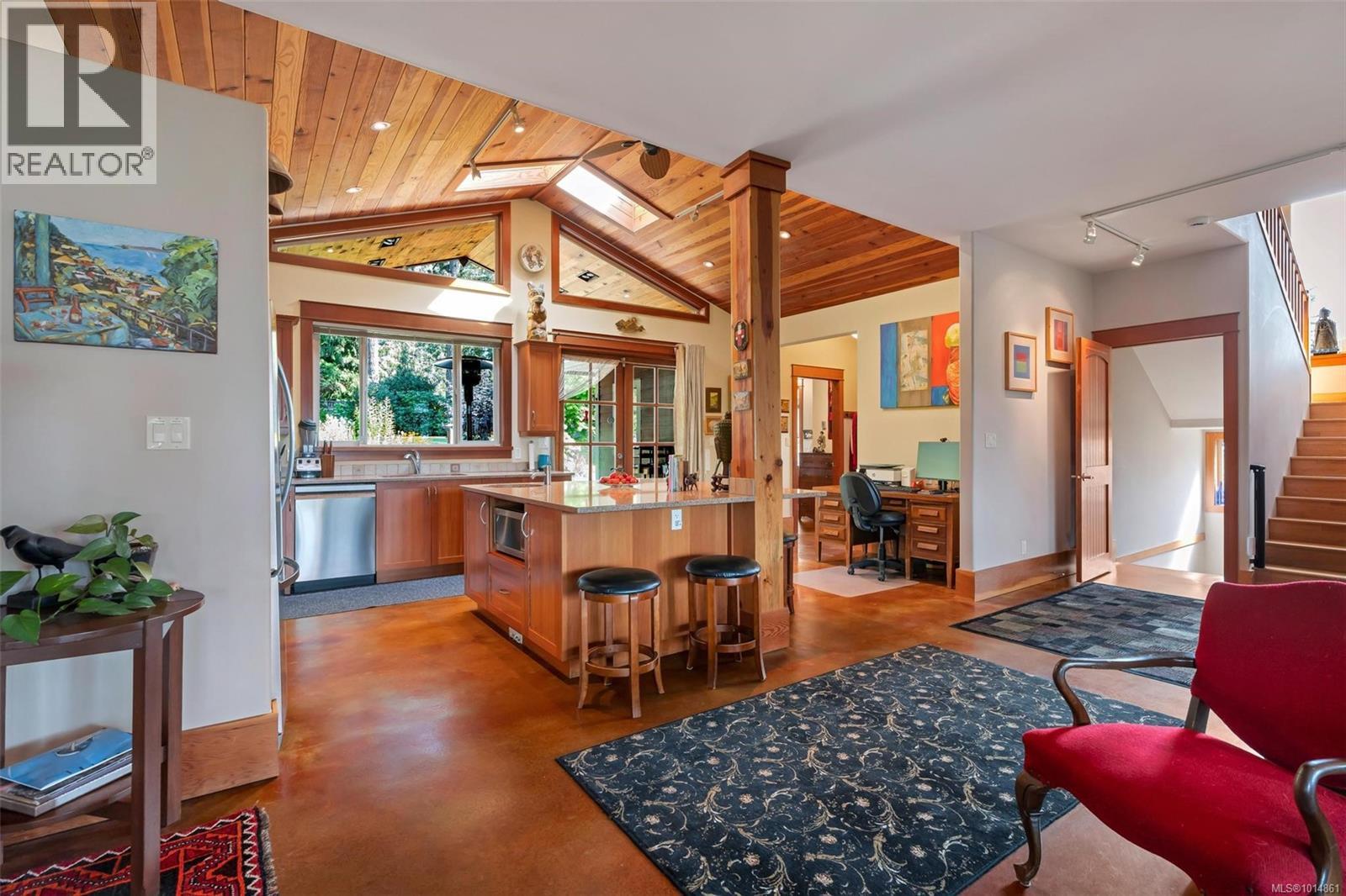 1870 Munsie Rd, Shawnigan Lake