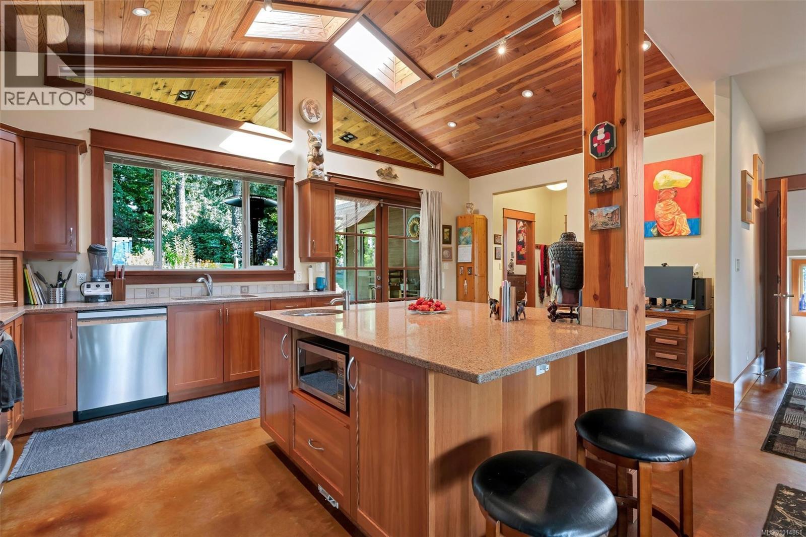 1870 Munsie Rd, Shawnigan Lake