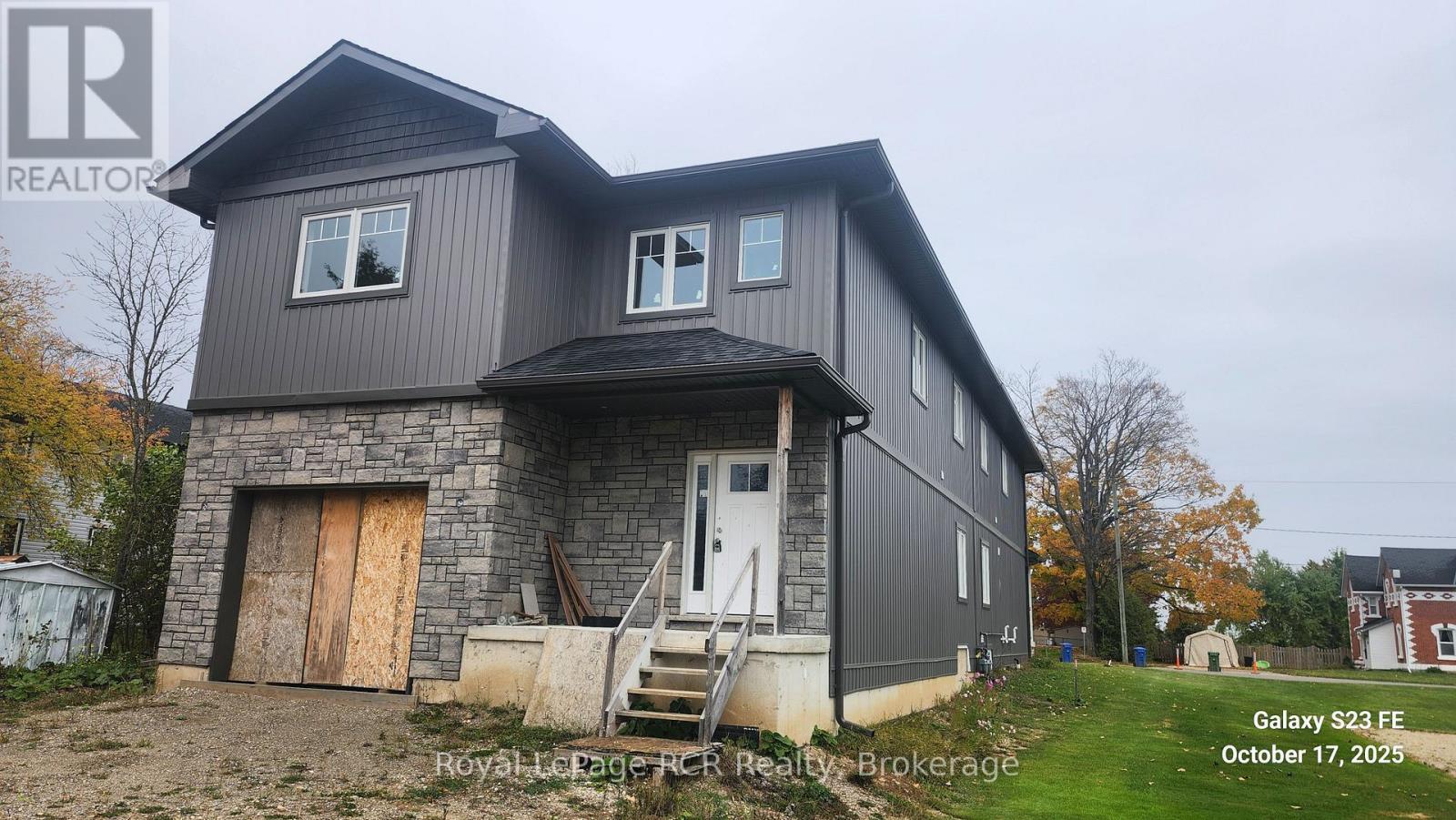 140 GOLD STREET W - 1