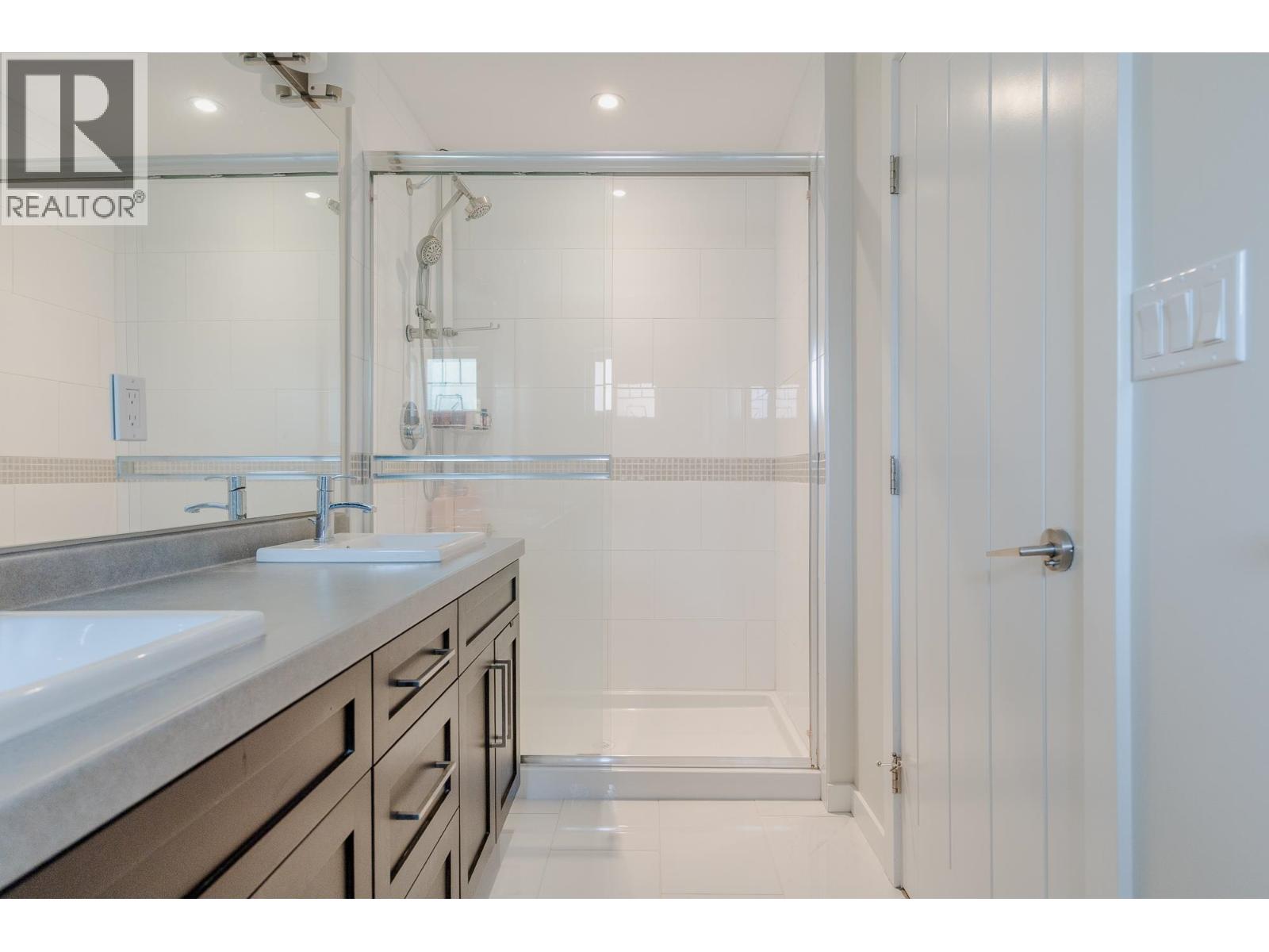 102 3458 BURKE VILLAGE PROMENADE, Coquitlam