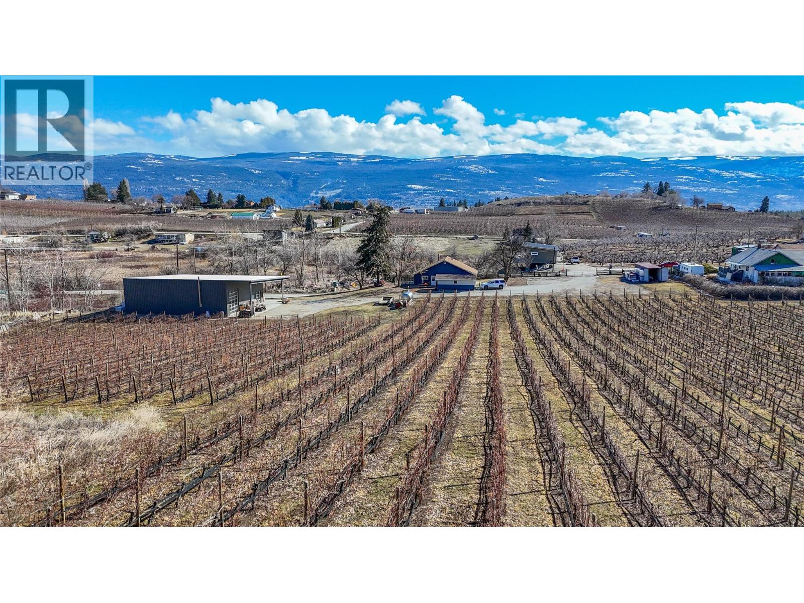 5214 Monro Avenue, Summerland