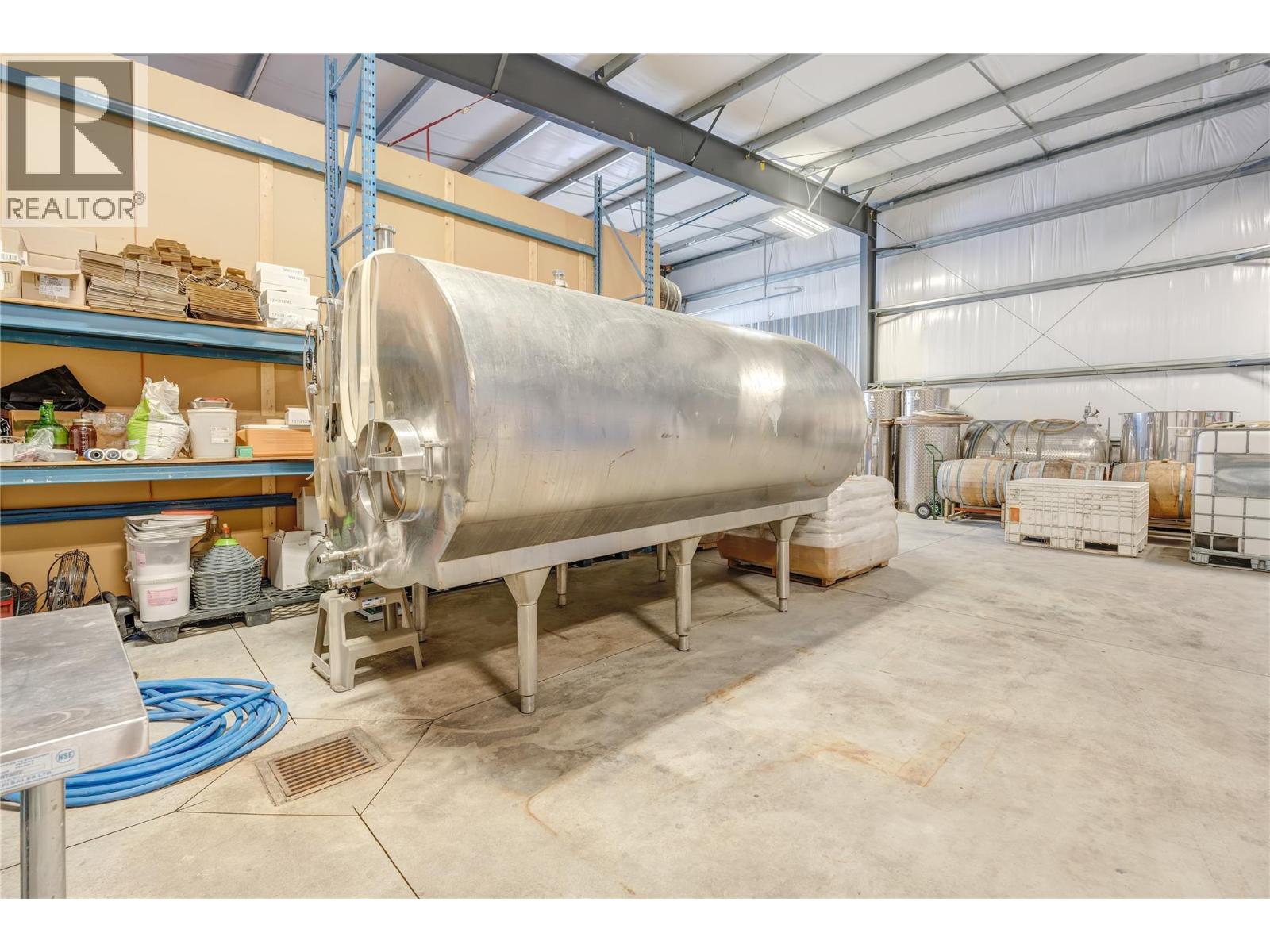 5214 Monro Avenue, Summerland