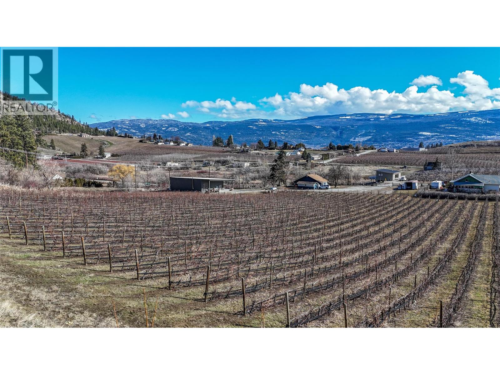 5214 Monro Avenue, Summerland