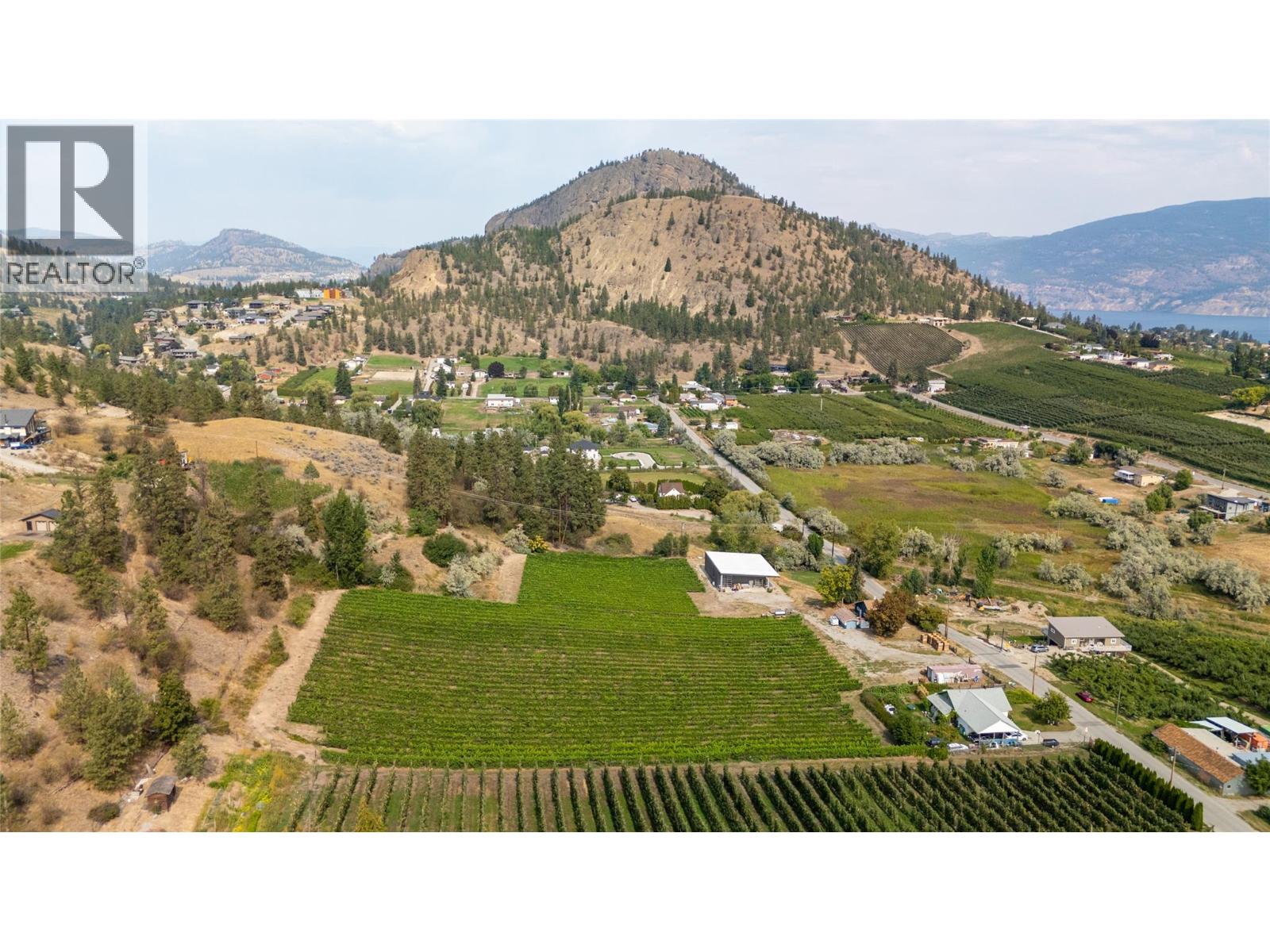 5214 Monro Avenue, Summerland