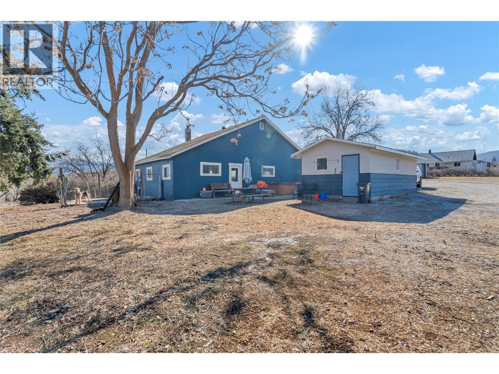 5214 Monro Avenue, Summerland