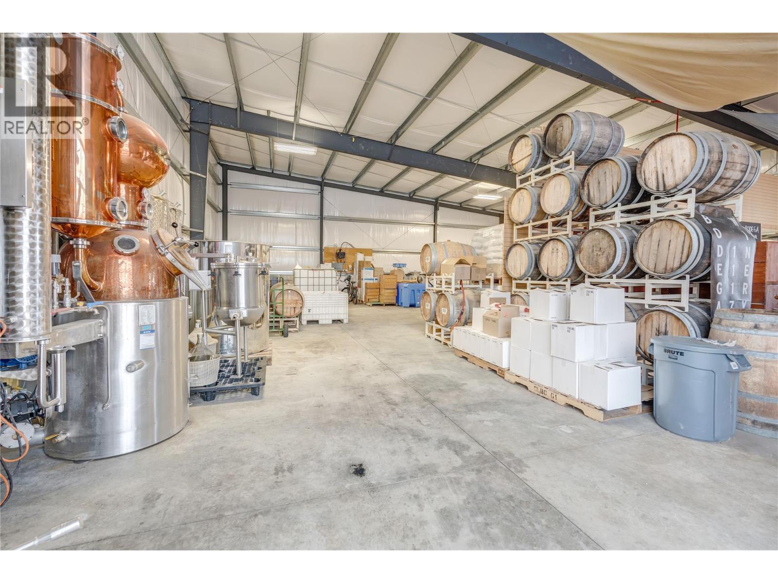 5214 Monro Avenue, Summerland