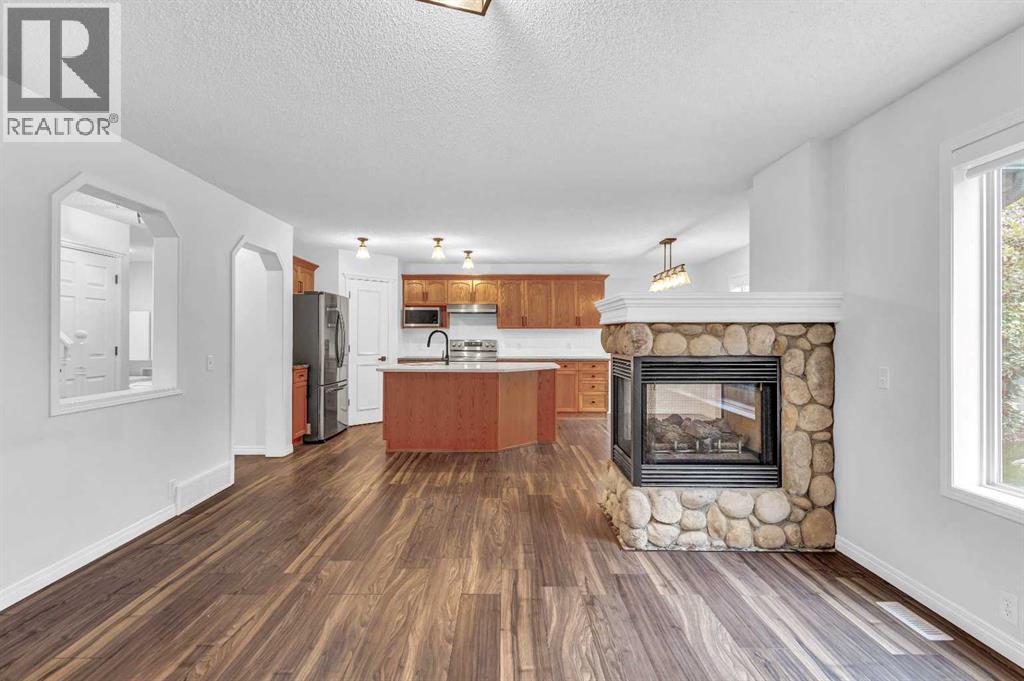 Single Family House for Sale in  Springbank Place SW Springbank Hill Calgary 