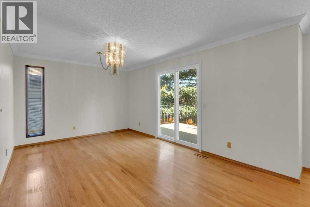 Single Family House for Sale in  Bermondsey Crescent NW Beddington Heights Calgary 