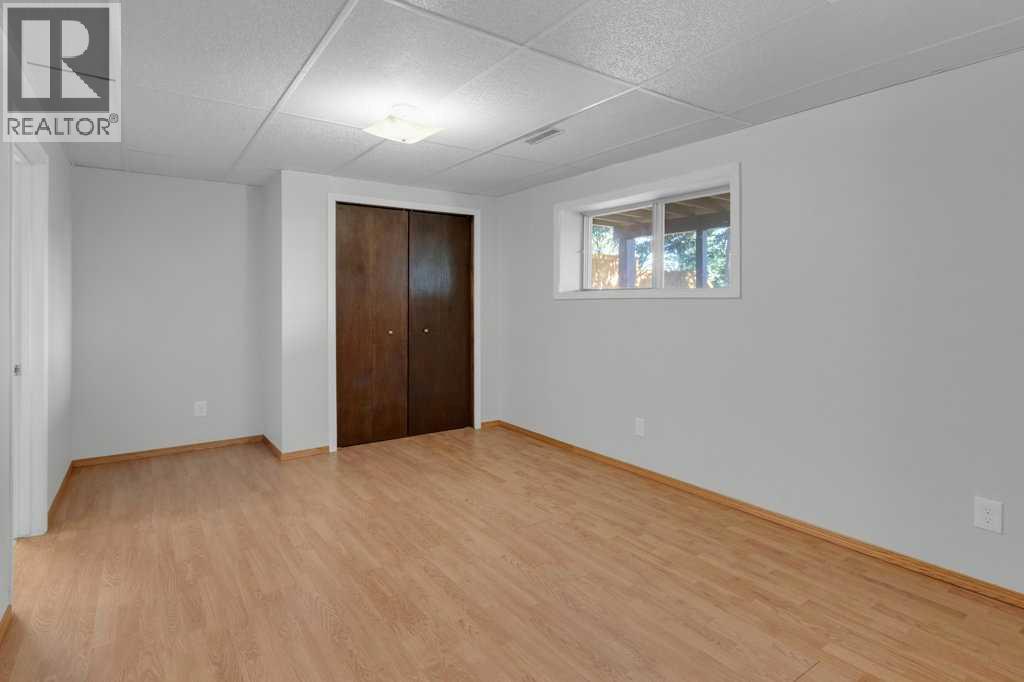 Single Family House for Sale in  Bermondsey Crescent NW Beddington Heights Calgary 