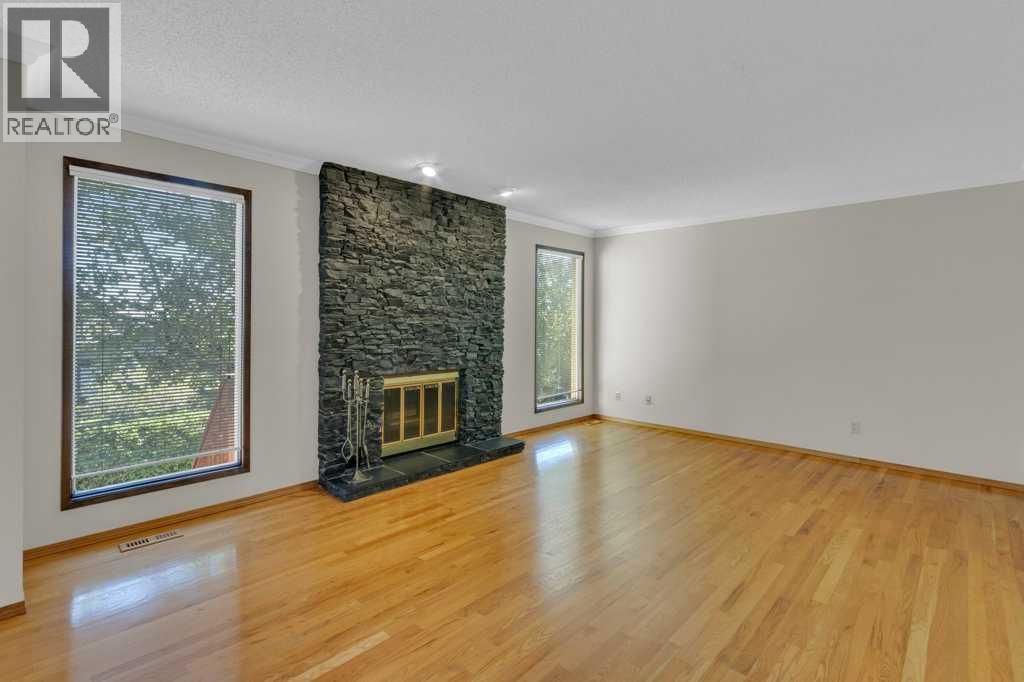 Single Family House for Sale in  Bermondsey Crescent NW Beddington Heights Calgary 