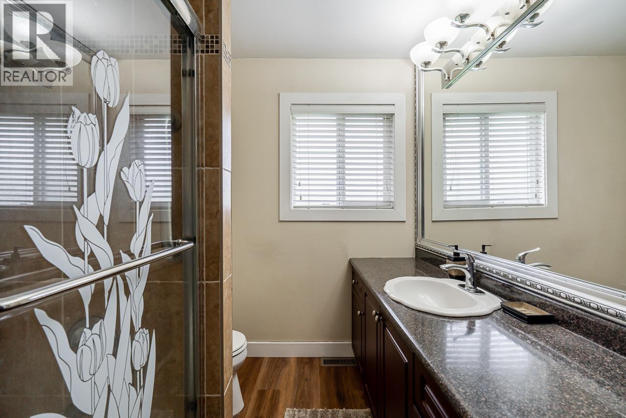 1247 EWEN AVENUE, New Westminster