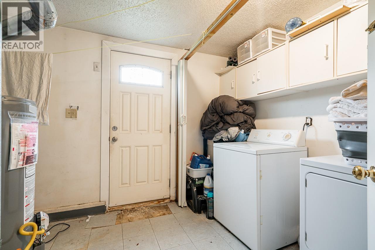 1247 EWEN AVENUE, New Westminster