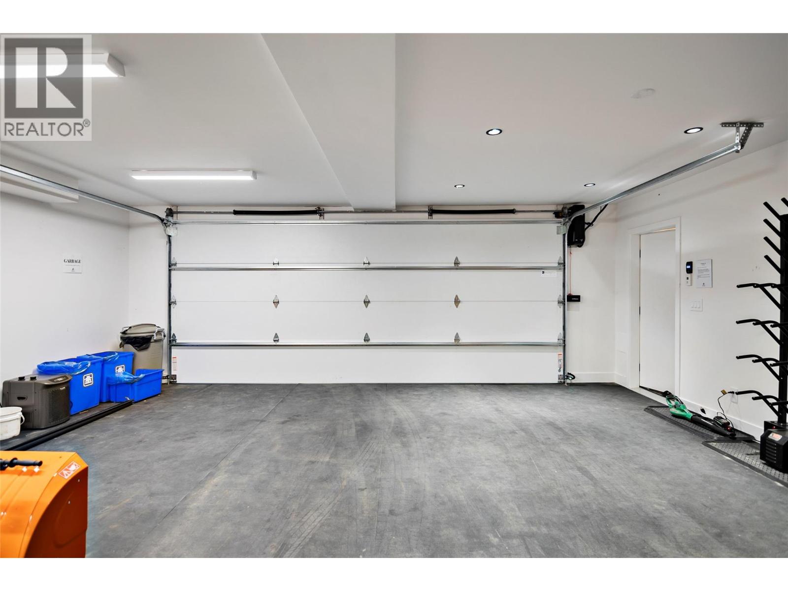 1950 Sidmouth Road, Revelstoke